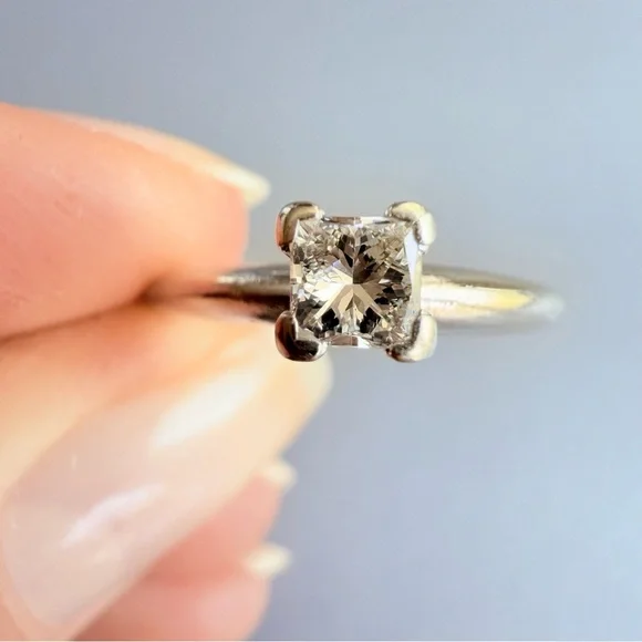 Natural Diamond 1/4 Carat 14k White Gold Classic Princess Cut Contempora… - Picture 1 of 10